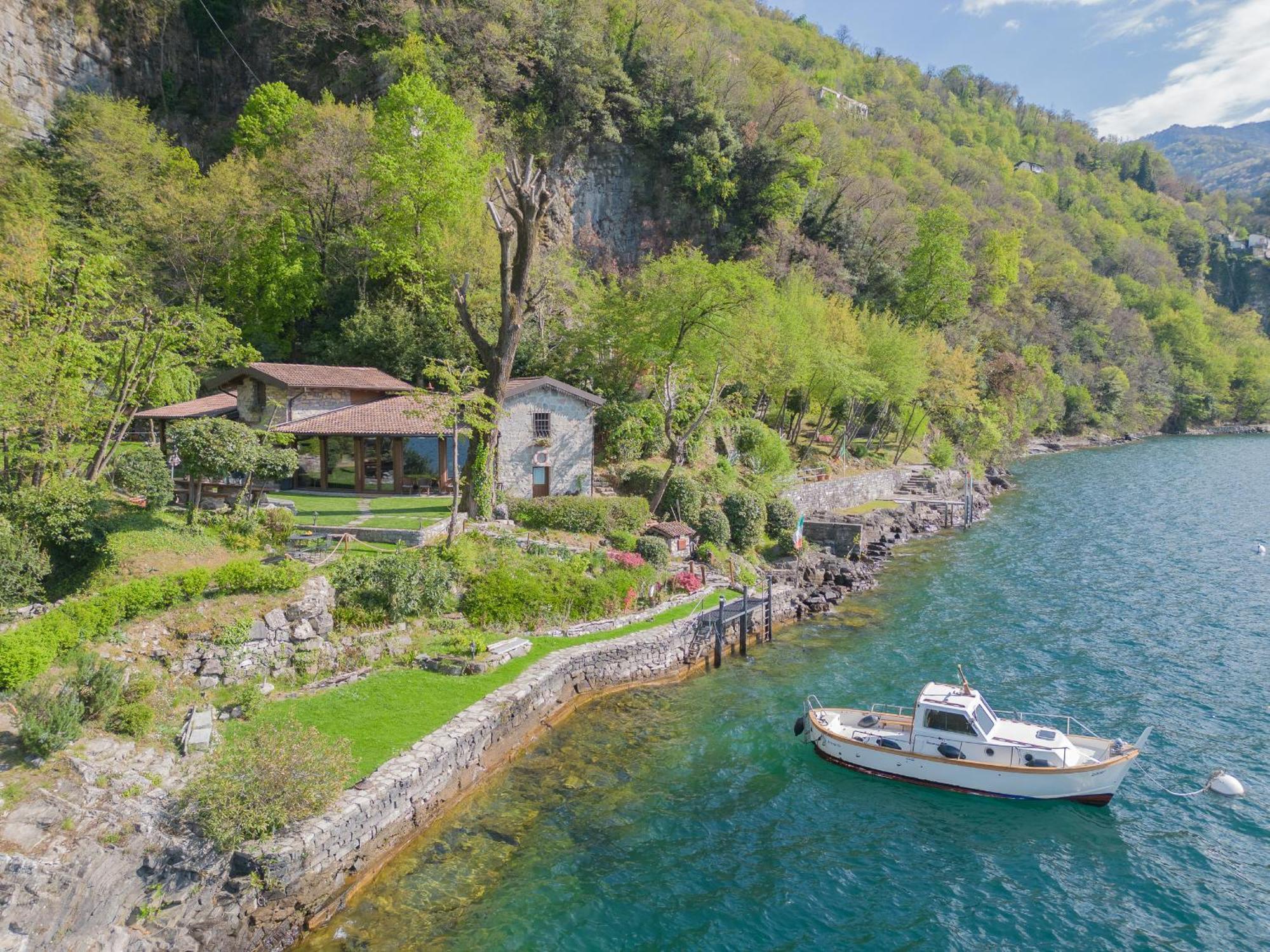 The Writer'S Nest Waterfront Villa By Rent All Como Faggeto Lario エクステリア 写真